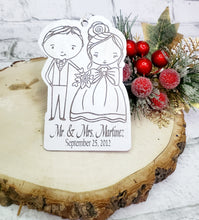 Load image into Gallery viewer, Wedding Couple Ornament